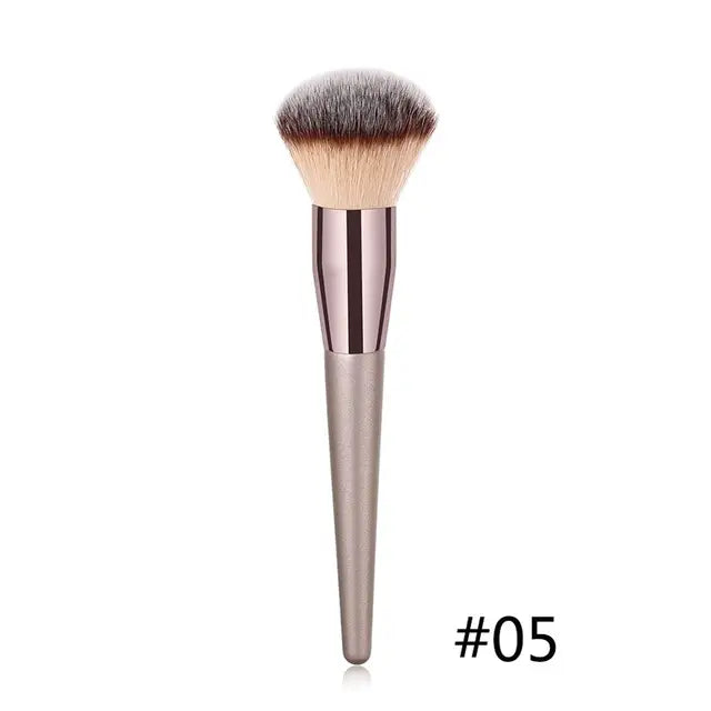 1 Pcs Luxury Makeup Pro Brush - Dreami XO