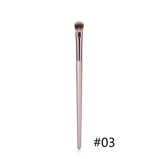 1 Pcs Luxury Makeup Pro Brush - Dreami XO